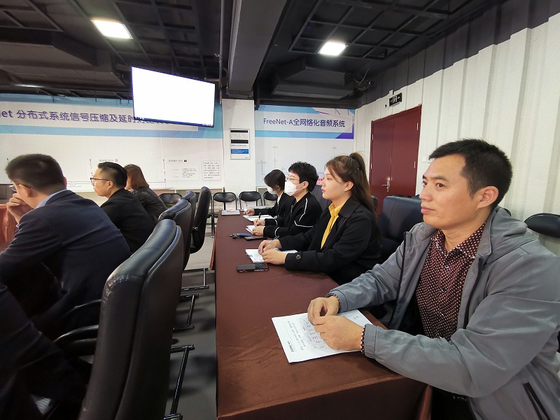 喜庆二 奋进新征程丨ZOBO桃子视频APP组织全体党员及员工代表集体收看党的二召开盛况直播