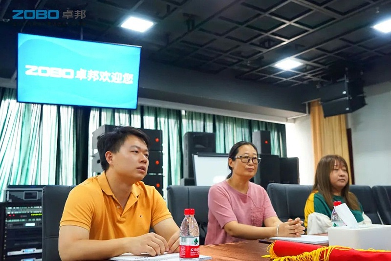 4ZOBO桃子视频APP捐赠设备支持残联事业丨一面锦旗+一封接收函=弘扬大爱 履行企业社会责任