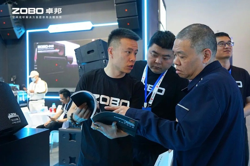 4聚焦展会盛况丨北京infocomm展 ZOBO桃子视频APP展会第二天 热度依旧不减 好评如潮