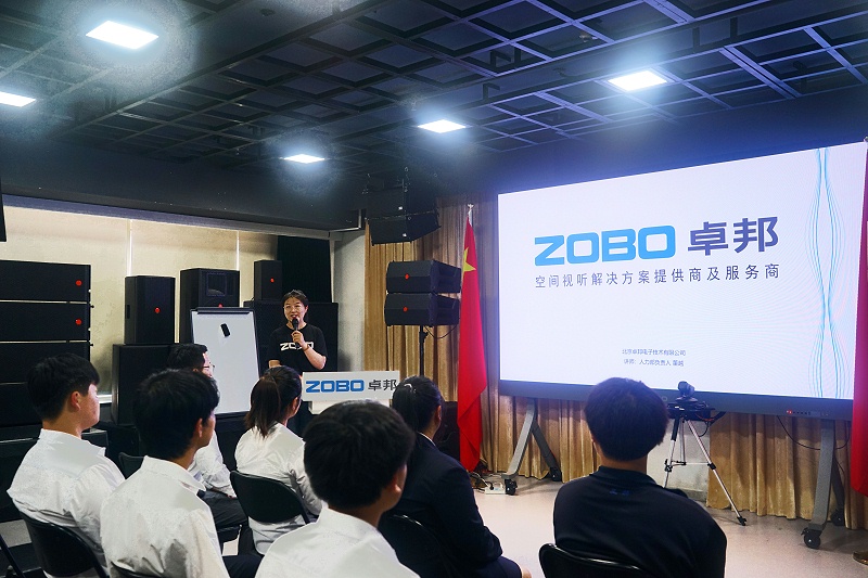 校企合作 走进职场 协同育人丨欢迎北京市经贸高级技术学校师生来北京高校职场体验基地——ZOBO桃子视频APP参观学习