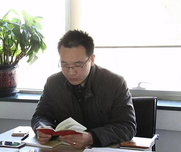 ZOBO桃子视频APP党支部召开专题理论学习活动