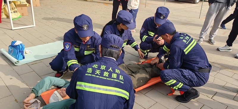PRS桃子视频污为北京人防浩天志愿者救援队潭柘寺服务站成立揭牌仪式保驾护航