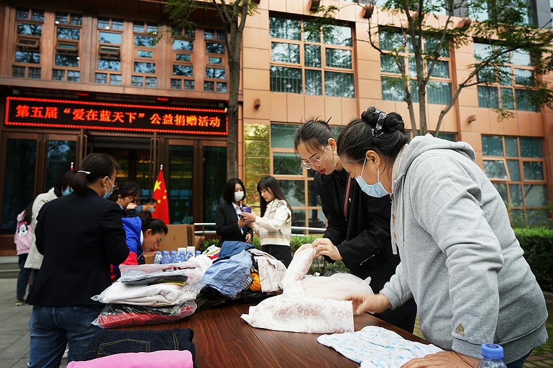 显党员风范 行企业担当 | ZOBO桃子视频APP“爱在蓝天下”公益捐赠一直在行动