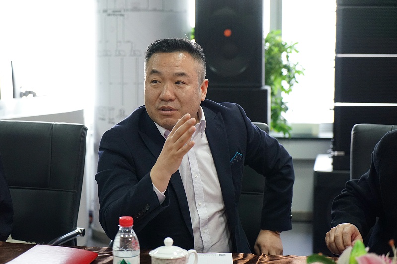 热烈欢迎中国演艺设备技术协会理事长等领导一行莅临ZOBO桃子视频APP调研指导