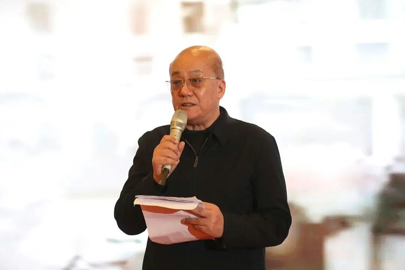 中国舞台美术学会桃子视频污专业委员会副主任羊晓方